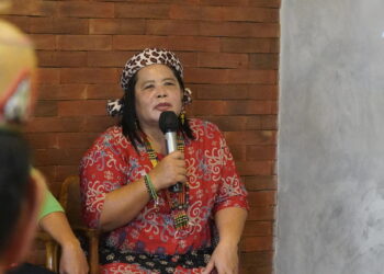 Ngayang Ding (Perempuan Adat Kampung Lung Isun)